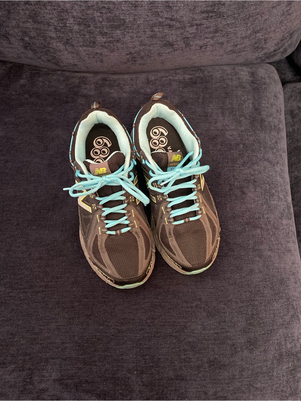 New Balance Women's Gray with Teal Lace-Up Athletic Sneakers. Mint condition.